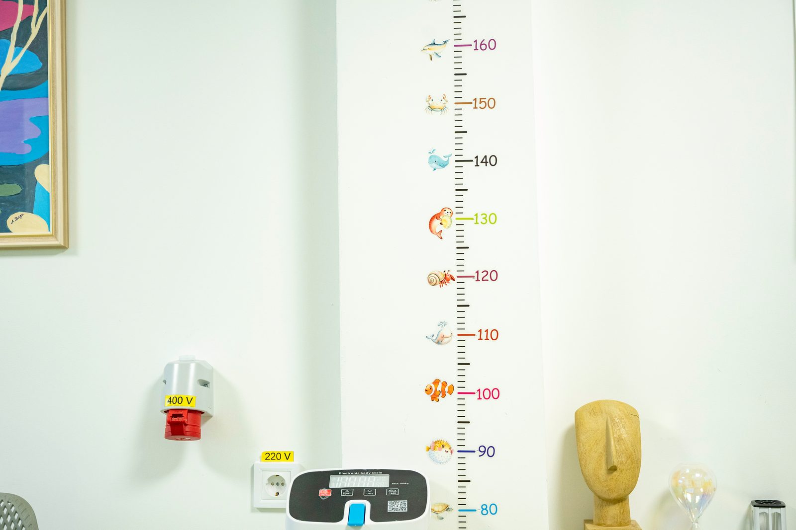 Cântar și taliometru în cabinetul medical
